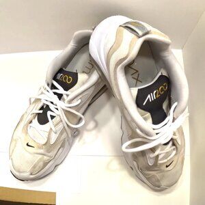 NIKE AIR MAX ATHLETIC SNEAKER SHOE MEN SIZE 13   WHITE & TAN COLOR